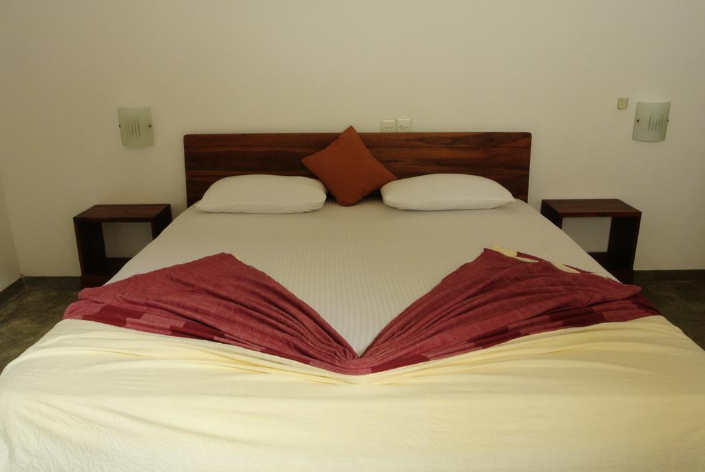 Surf Lanka Hotel Matara Oda fotoğraf