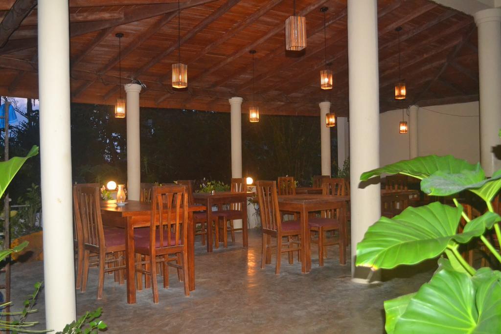 Surf Lanka Hotel Matara Dış mekan fotoğraf